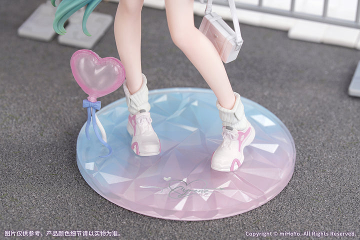 Gift+ キュレネ 素敵な休日 Ver. 1/8スケール