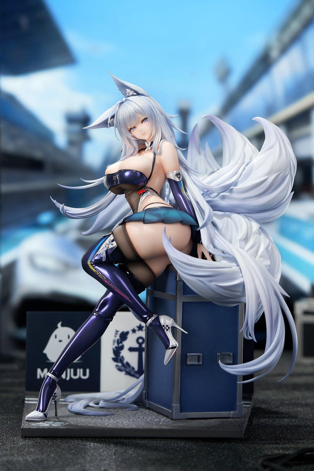 信濃 寝待の銀輿Ver.  LEDアクリル展示ケース付きスペシャル版 1/7スケール