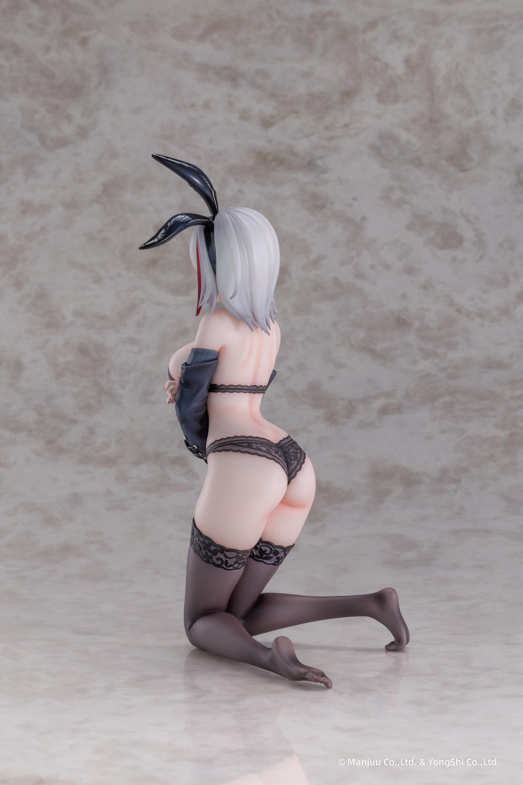 デュイスブルク 恥じらいの忍耐特訓 Ver. 完成品フィギュア 1/6スケール