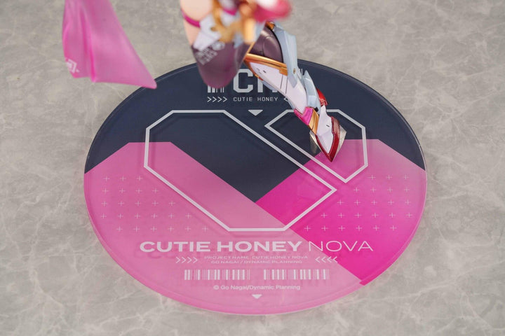 キューティーハニーNOVA 完成品フィギュア 1/6スケール