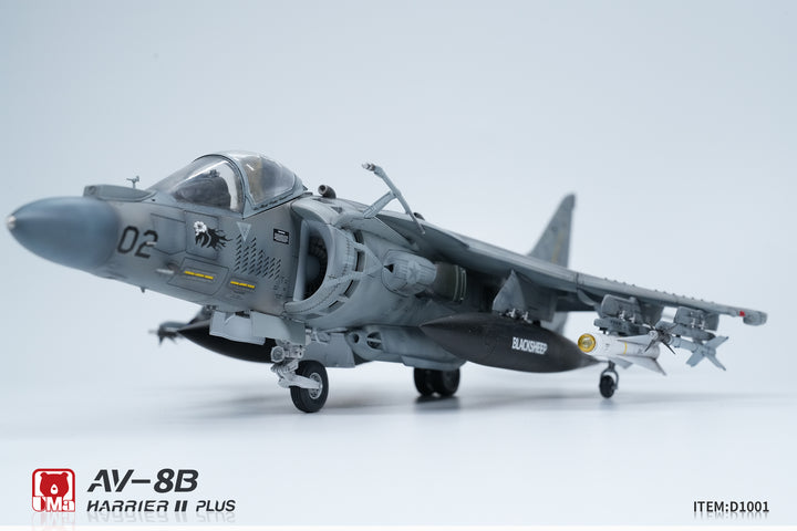 1/48 アメリカ AV-8B ハリアー II PLUS 攻撃機