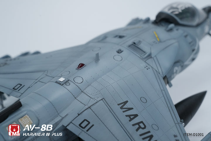 1/48 アメリカ AV-8B ハリアー II PLUS 攻撃機