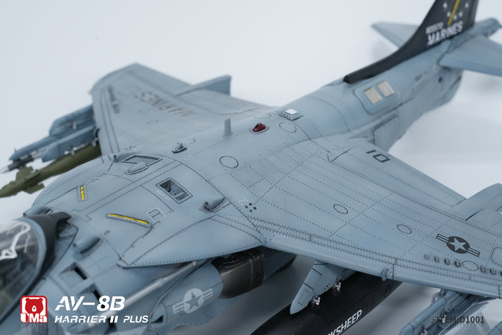 1/48 アメリカ AV-8B ハリアー II PLUS 攻撃機
