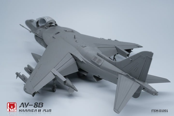 1/48 アメリカ AV-8B ハリアー II PLUS 攻撃機