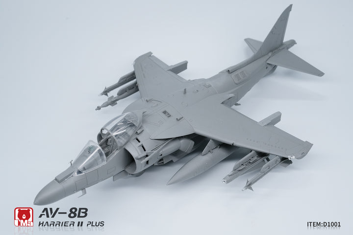 1/48 アメリカ AV-8B ハリアー II PLUS 攻撃機