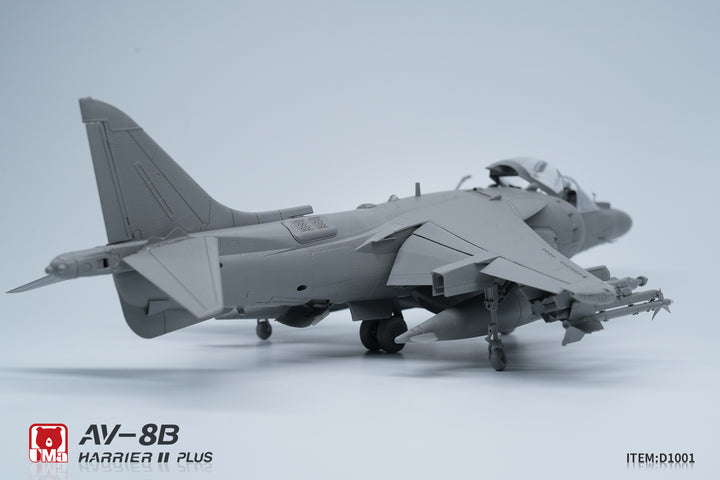 1/48 アメリカ AV-8B ハリアー II PLUS 攻撃機