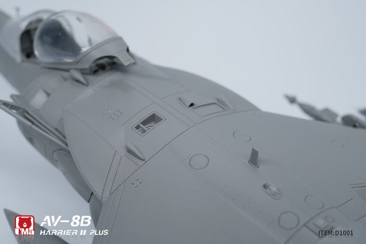 1/48 アメリカ AV-8B ハリアー II PLUS 攻撃機
