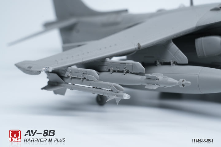 1/48 アメリカ AV-8B ハリアー II PLUS 攻撃機