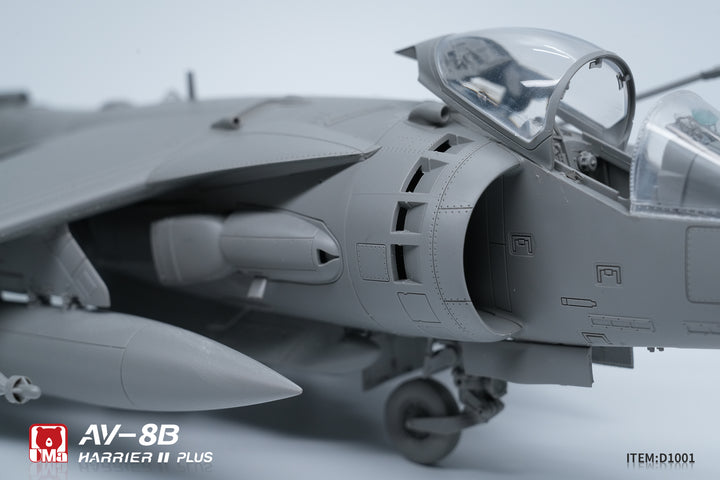 1/48 アメリカ AV-8B ハリアー II PLUS 攻撃機
