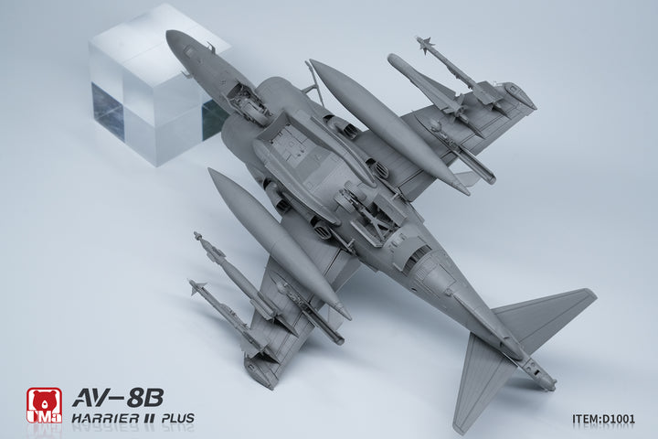1/48 アメリカ AV-8B ハリアー II PLUS 攻撃機