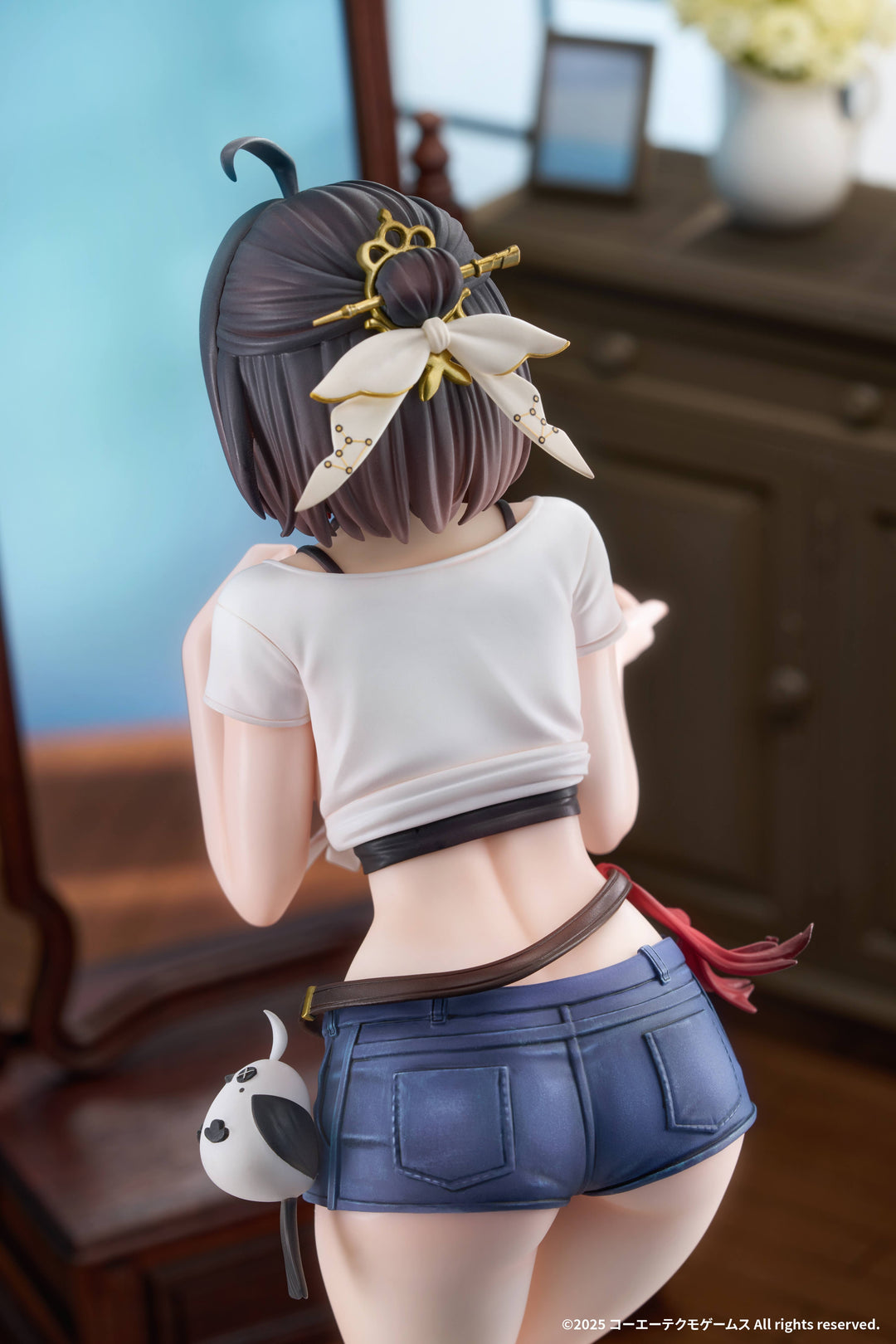 ユミア・リースフェルト 鏡越しのひと目 完成品フィギュア 1/7スケール