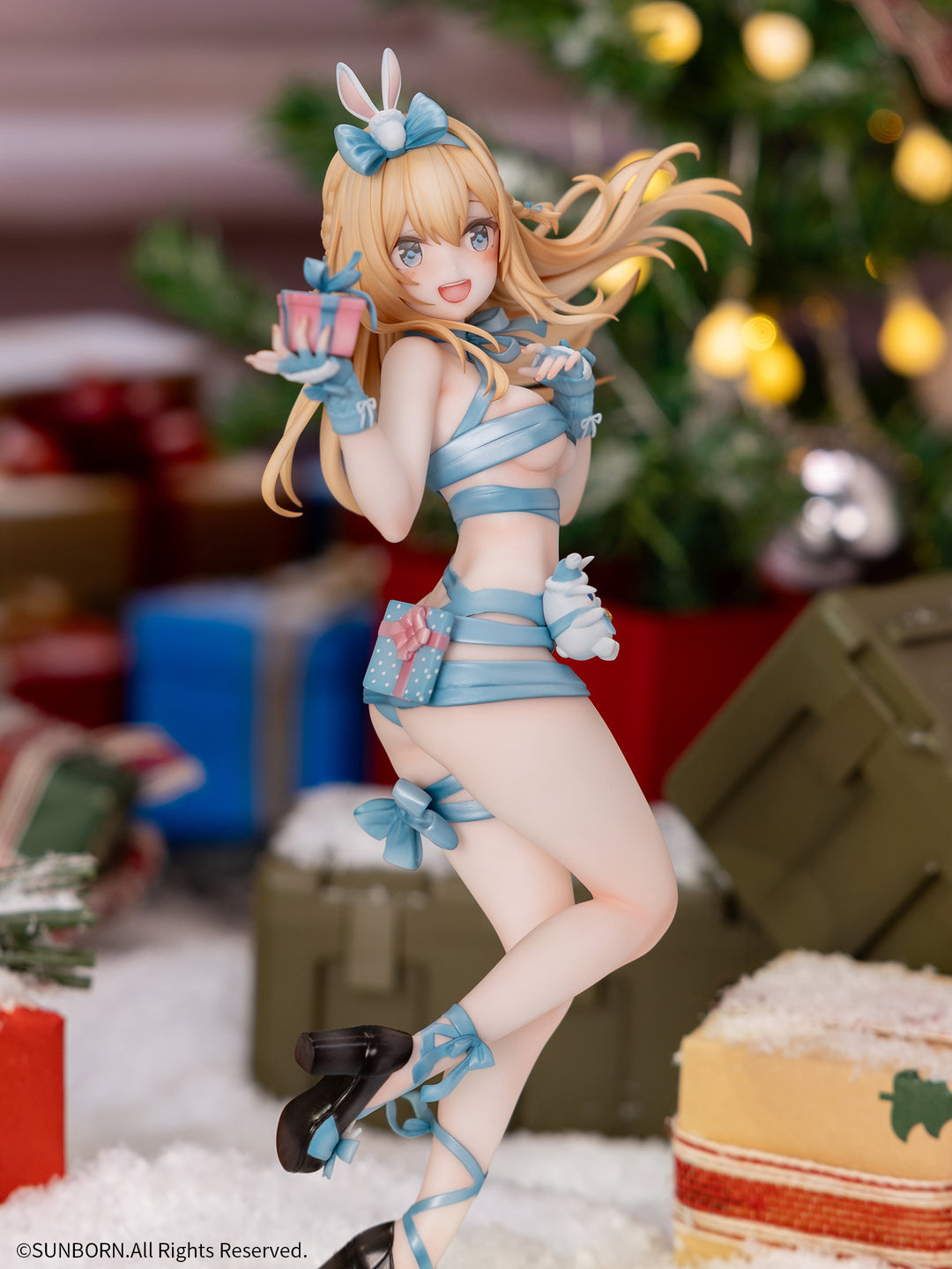 スオミ 雪兎の贈り物ver. 完成品フィギュア 1/6スケール