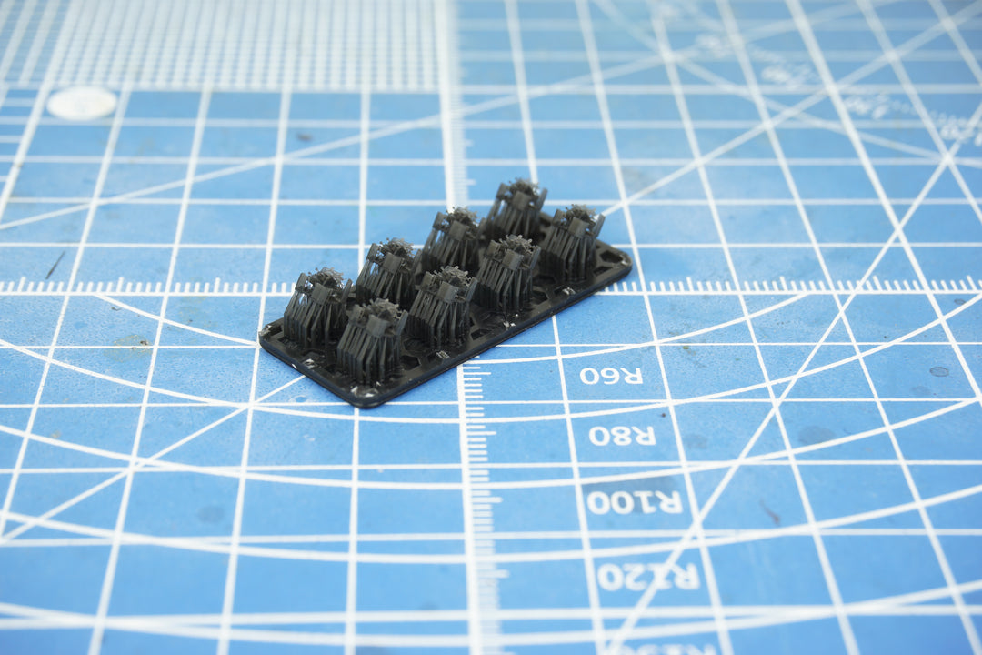 1/700 PW700038 英海軍 汎用 四連装ポンポン砲（防盾付き）