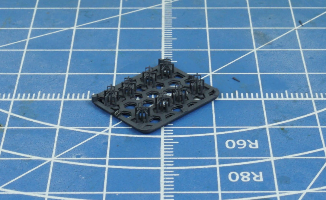 【セール商品】 1/700 PW700057 英海軍 高周波無線方向探知レーダー（HF/DF）