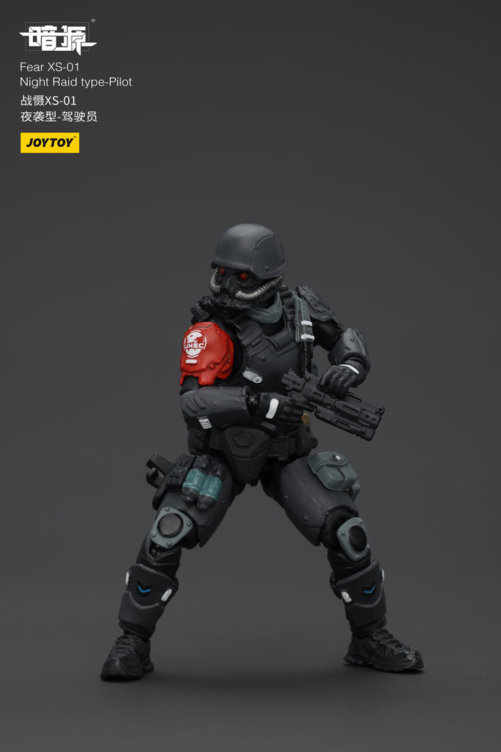 戦慄XS-01 夜間強襲型・パイロット 1/18スケール