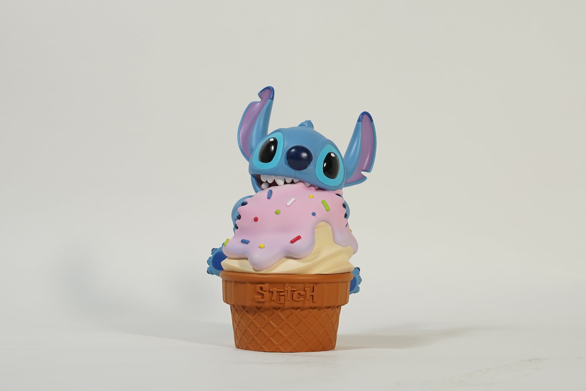 スティッチビッグフィギュア 置物 リロ＆スティッチ 傘立て 小物入れ