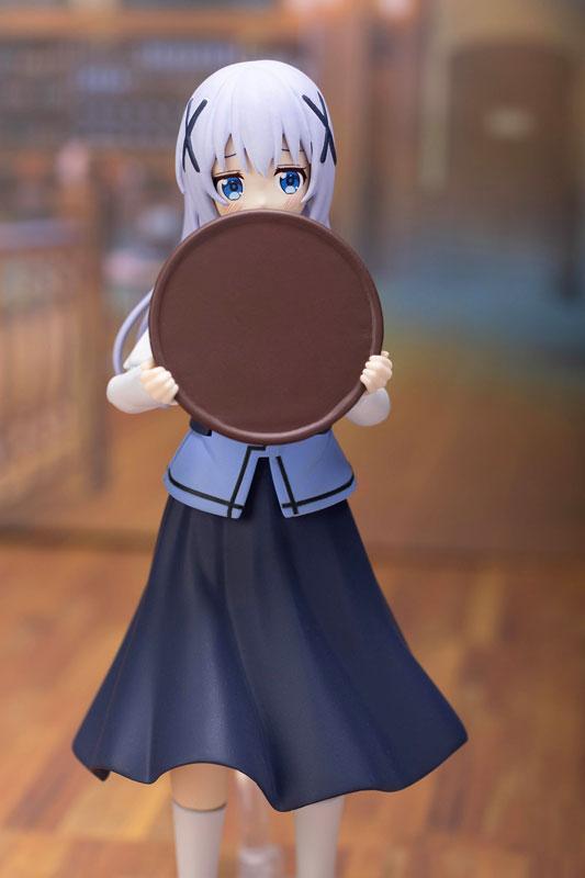 プラフィア チノ