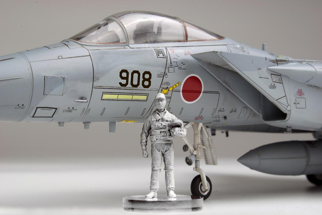 1/72 航空自衛隊 戦闘機 Ｆ-15Jイーグル イーグルドライバー フィギュア付属