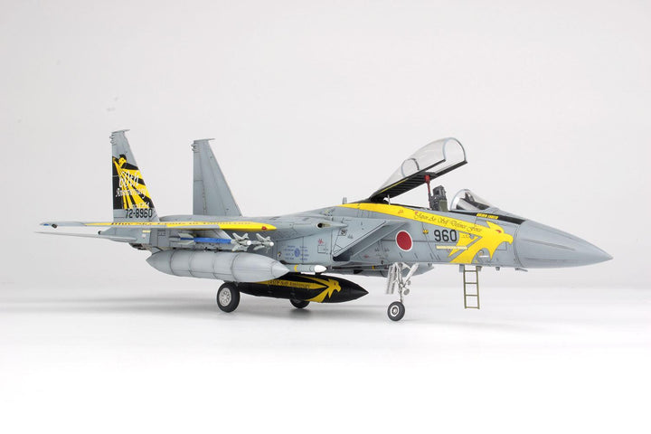 1/72 航空自衛隊 F-15J イーグル 小松基地航空祭2014 第306飛行隊 ゴールデンイーグルス 特別塗装機 ボーディングラダー付属