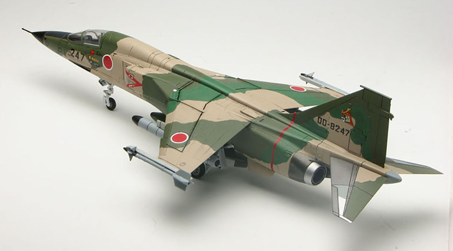 1/72 航空自衛隊 支援戦闘機 F-1 迷彩型紙シート付き – SOOTANG HOBBY