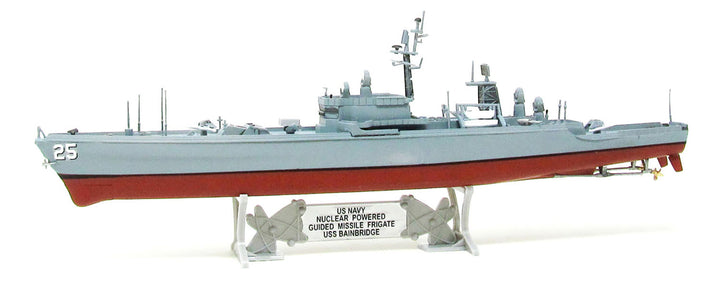 1/600 アメリカ海軍 原子力ミサイル巡洋艦 U.S.S ベインブリッジ CGN-25