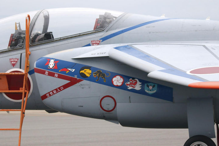 1/100 航空自衛隊 T-4 エアフェスタ浜松 空自70周年記念塗装機 2機セット