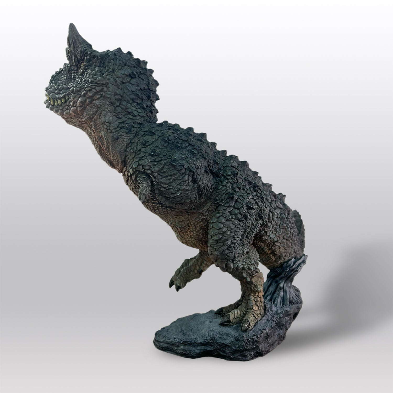 カルノタウルス シュヴァルツ – SOOTANG HOBBY