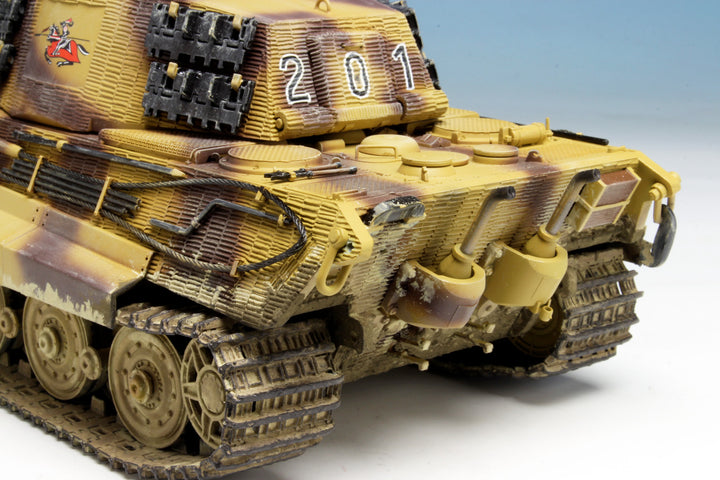 1/35 WW.II ドイツ軍 Sd.Kfz.182 キングタイガー ヘンシェル砲塔 w/ツィメリットコーティング 第505重戦車大隊 1944年 ロシア