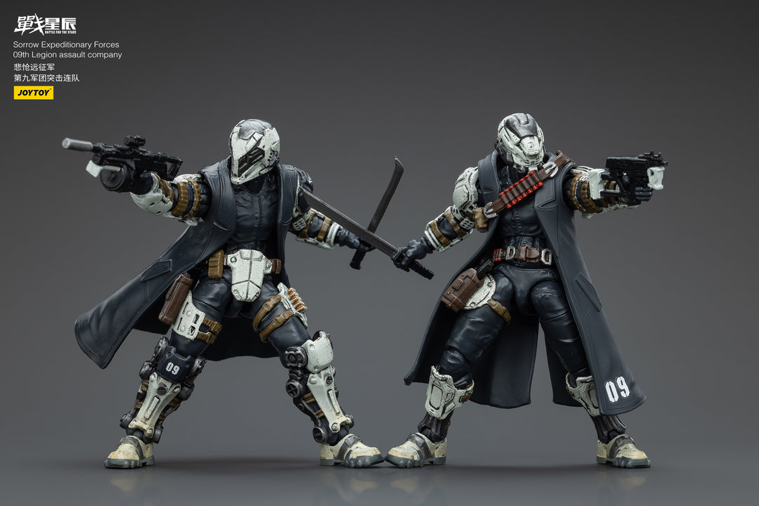 悲愴遠征軍 09thレギオン ステルスマスター 1/18スケール