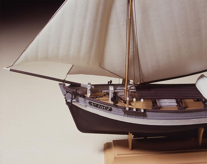1/125 マグロ釣り漁船 ソニア・アルマール号
