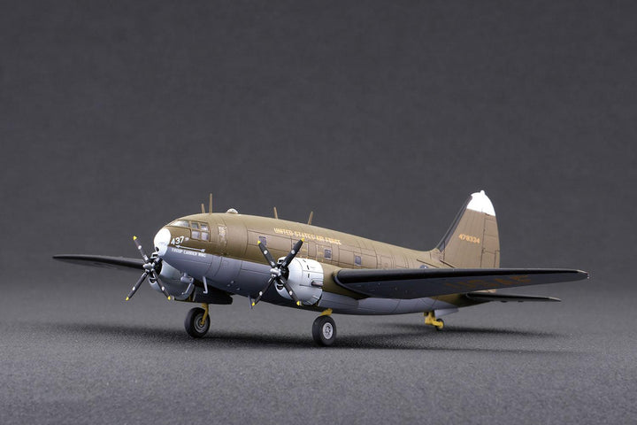 1/144 アメリカ空軍 C-46D 輸送機 第437輸送航空団