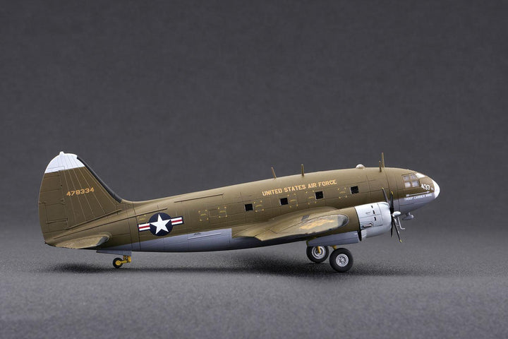 1/144 アメリカ空軍 C-46D 輸送機 第437輸送航空団