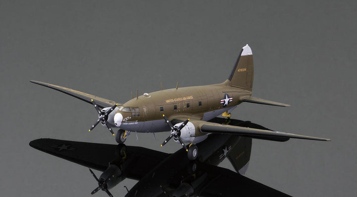 1/144 アメリカ空軍 C-46D 輸送機 第437輸送航空団