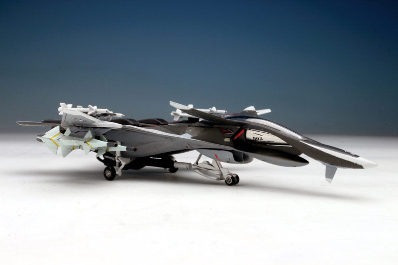 1/144 FFR-41MR 戦闘妖精雪風 メイヴ雪風 最終出撃形態 ミニマグネットシート付属