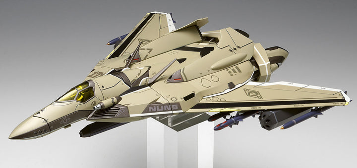 VF-171 ナイトメアプラス ［辺境宙域仕様］ 1/72スケール