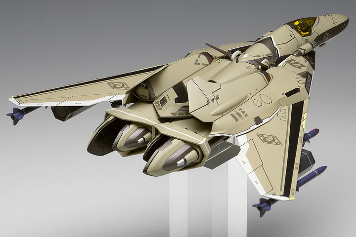 VF-171 ナイトメアプラス ［辺境宙域仕様］ 1/72スケール