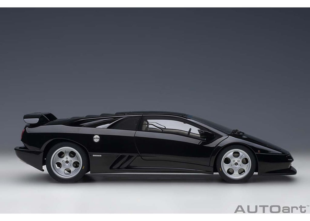 1/18 ランボルギーニ ディアブロ SE30 (DEEP BLACK METALLIC/メタリック・ブラック)