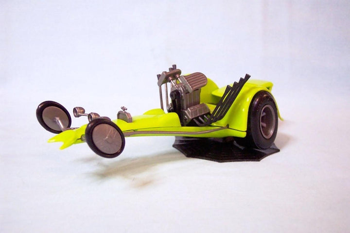 1/32 リル・タランチュラ・ドラッグスター トム・ダニエル(スナップキット)