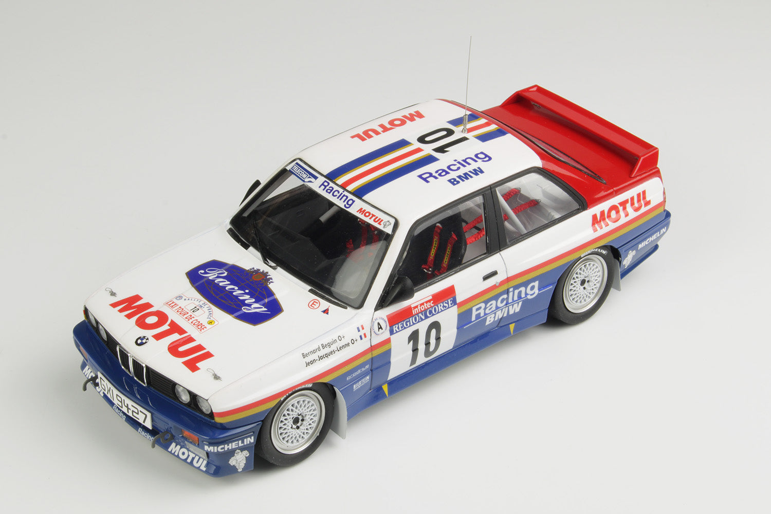 【25％OFF】 1/24 BMW M3 E30 1987 ツール・ド・コルス ラリー ウィナー タイヤ・ホイール