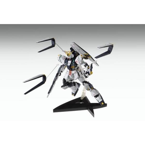 mg νガンダム ver.ka 全塗装 完成品 痒かっ 筋彫り マスキング