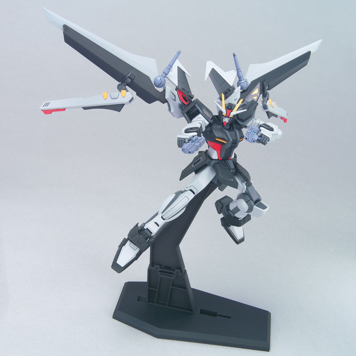 HG ストライクノワールガンダム 1/144スケール – SOOTANG HOBBY