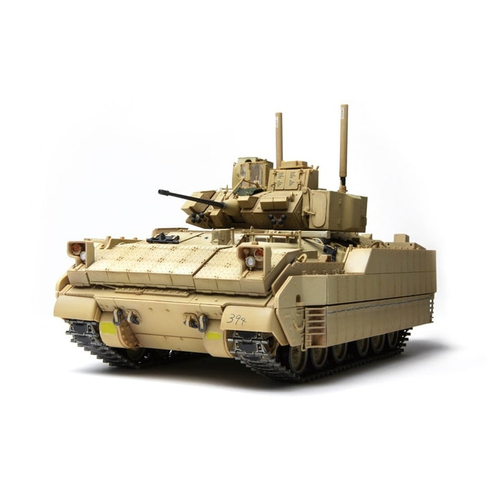 1/35 SS-004 アメリカM2A3ブラッドレーBUSK III 歩兵戦闘車