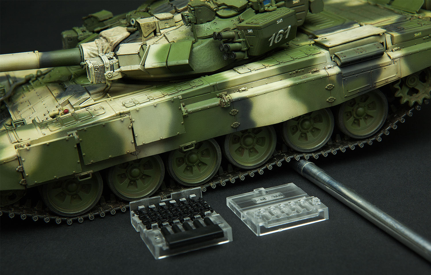 MENG MODEL(モンモデル)TS-014 1/35 ロシア主力戦車T-90