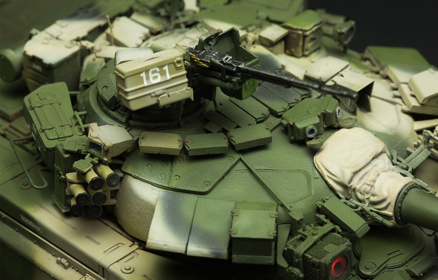 Amazon | モンモデル 1/35 ロシア 主力戦車 T-90A プラモデル