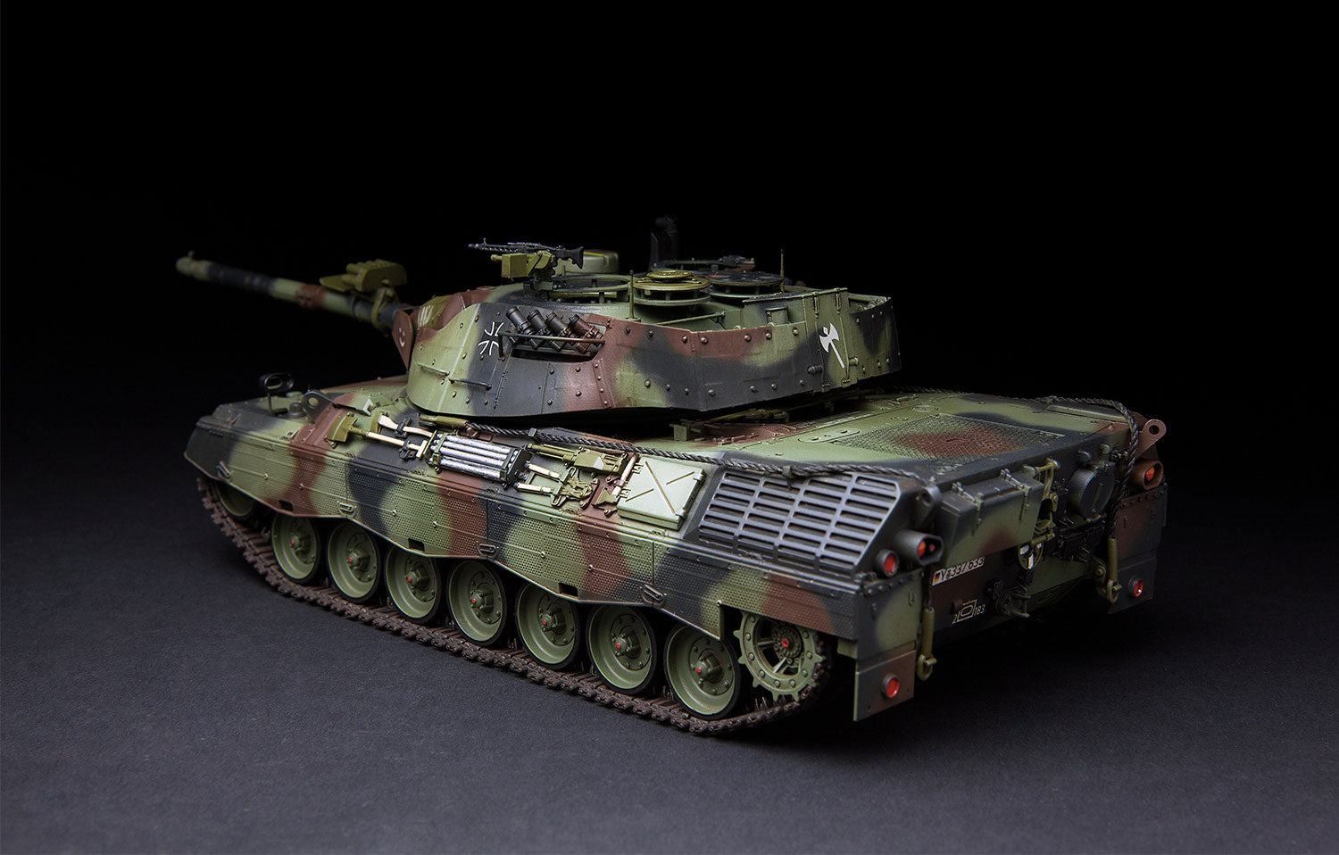 MENG MODEL(モンモデル)TS-015 1/35 ドイツ主力戦車レオパルド1A5
