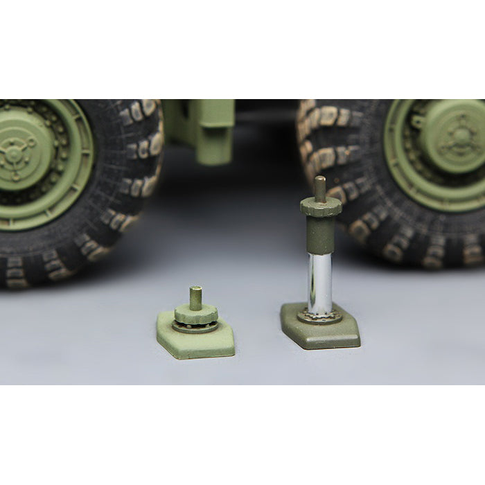 1/35 SS-009 ロシア9A52-2スメーチ