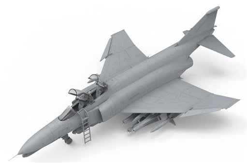 【セール商品】 F-4G ファントムII 「ワイルド・ ウィーゼル」 電子戦攻撃機 1/48スケール 未塗装組立キット