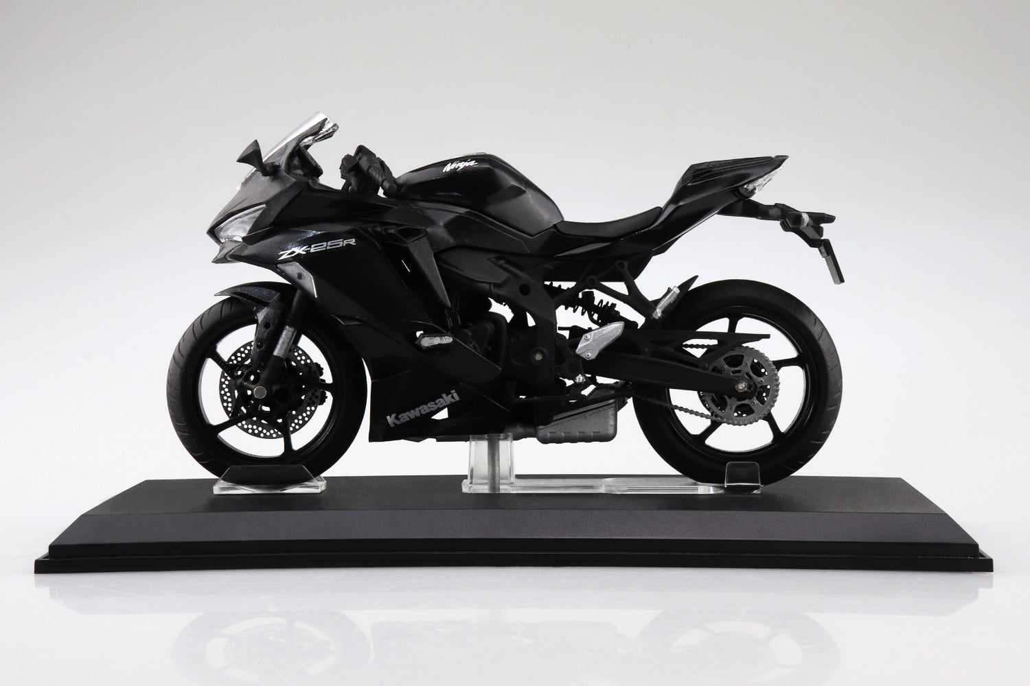 1/12 KAWASAKI Ninja ZX-25R メタリックスパークブラック