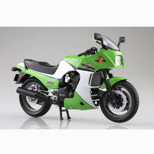 【決算セール対象！】 1/12 完成品バイク -KAWASAKI GPz900R ライムグリーン