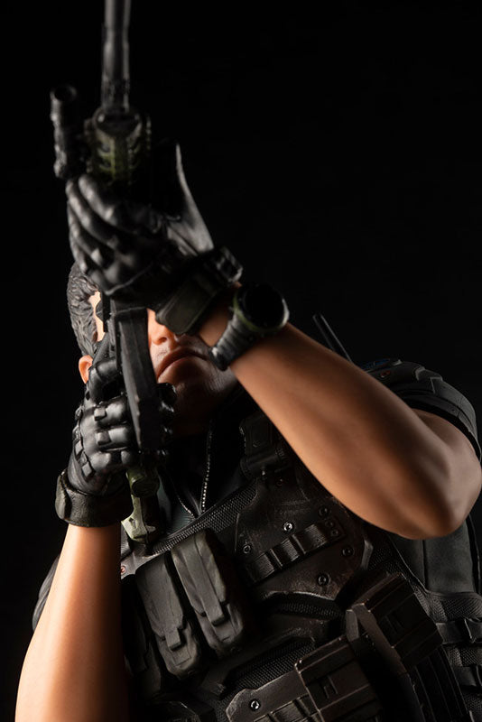 ARTFX クリス・レッドフィールド リニューアルパッケージ 1/6スケール